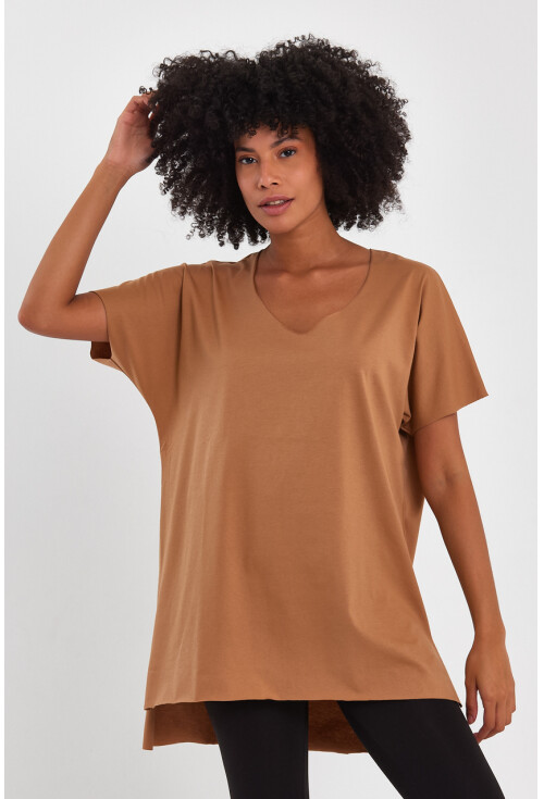 Kadın V Yaka Yırtmaçlı Oversize Basic Tişört
